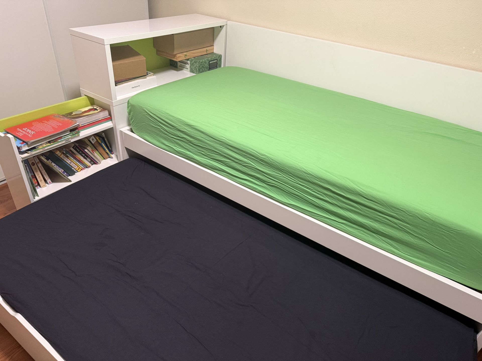 Twin Bed (Trundle Bed)