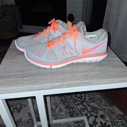 Ladies Nike