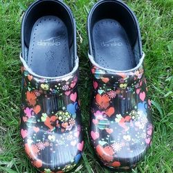 Made In Spain 🇪🇸 Dansko Clogs Women's Water Floral Comfort Nursing Shoes Dansko Lady Shoes Size Eu36 Us 5.5 