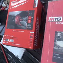 Milwaukee M12 Drain Kit