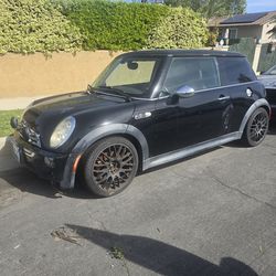 Mini 2005 S