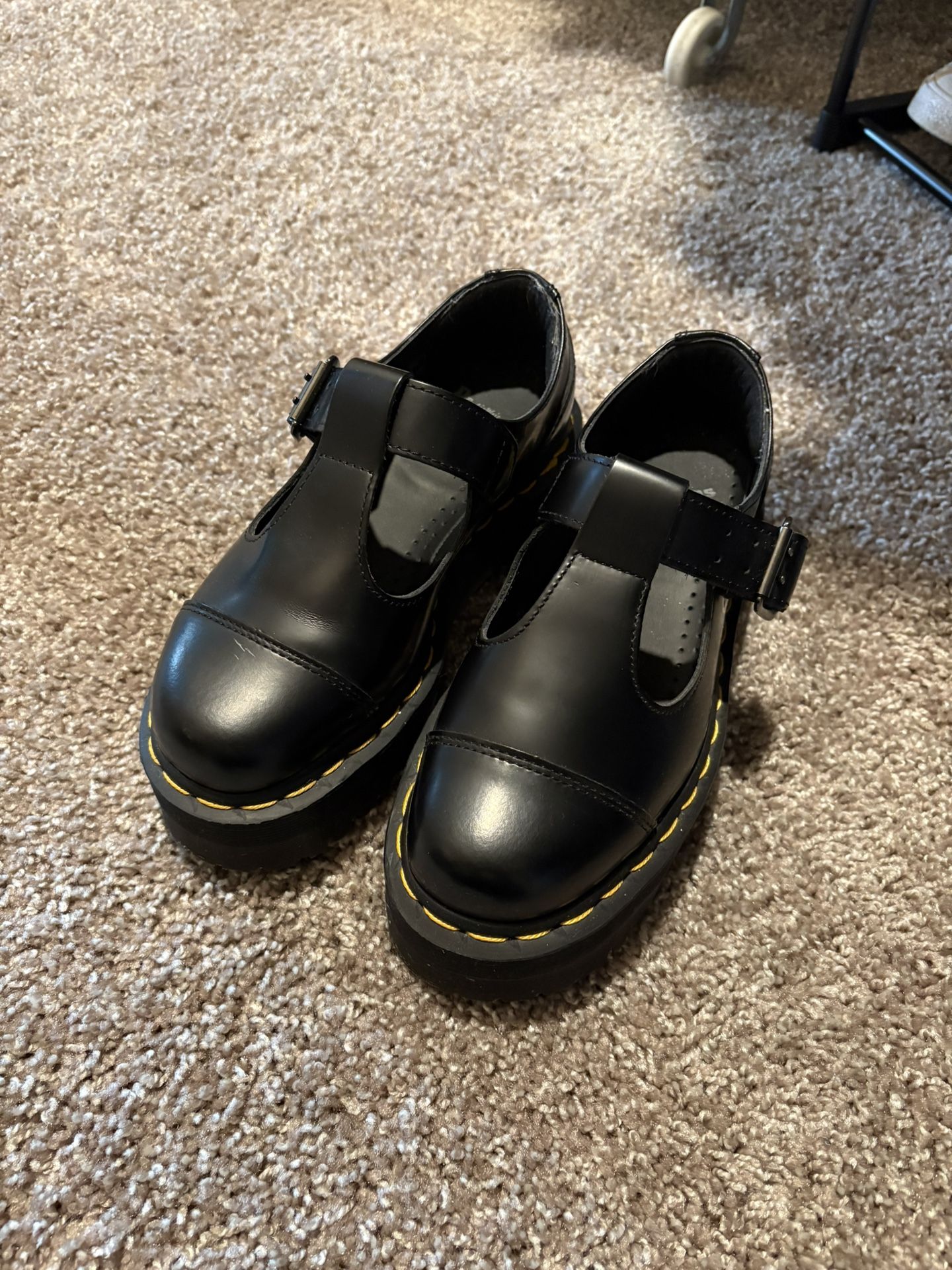 Dr Martens Bethans Size 5