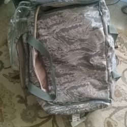 Large Rolling Travel Bag Good Condition Pickup Only Cash 