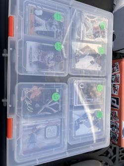 Lot Of About 800 Sports Cards