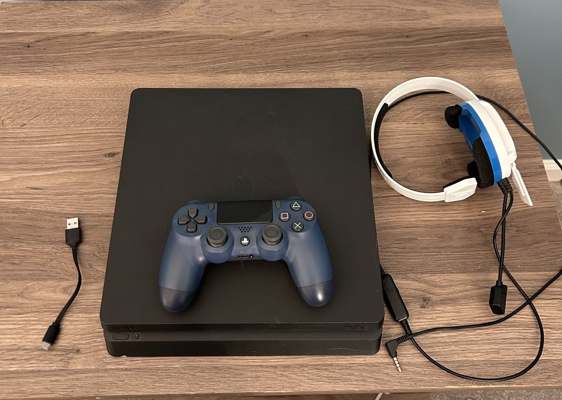 PS4 Slim With Controller & Headset