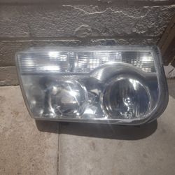 05-10 Chrysler 300 HeadLights 