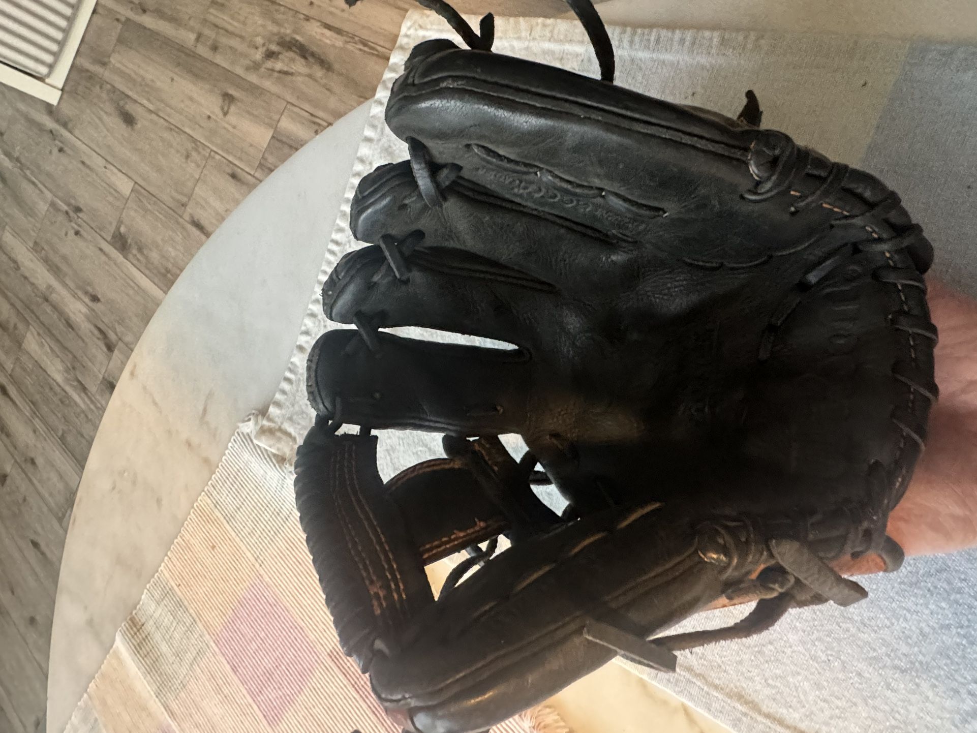 Wilson Yak Hide Baseball Glove