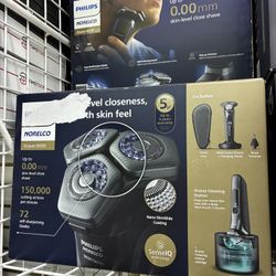 Philips Norelco Shaver 8000