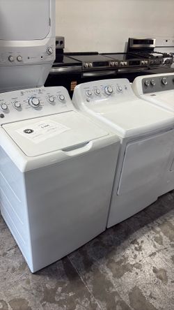 GE Gas Dryer and Topload Washer set