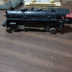 246 Lionel Train Set