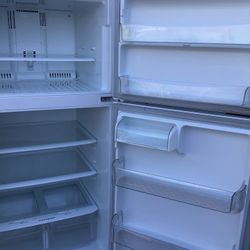 LG Top- Freezer Refrigerator 