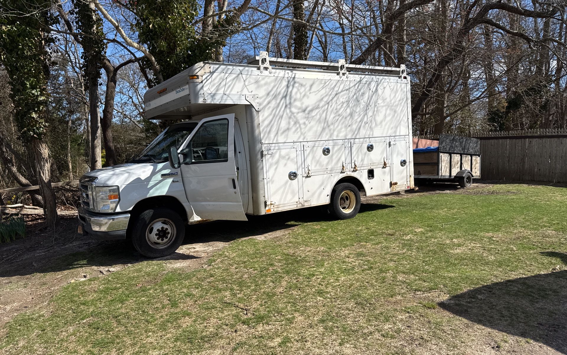 2011 Ford E-350