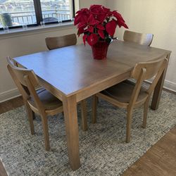Solid Wood Dining Room Table $100.00 obo