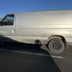 2003 Ford Econoline