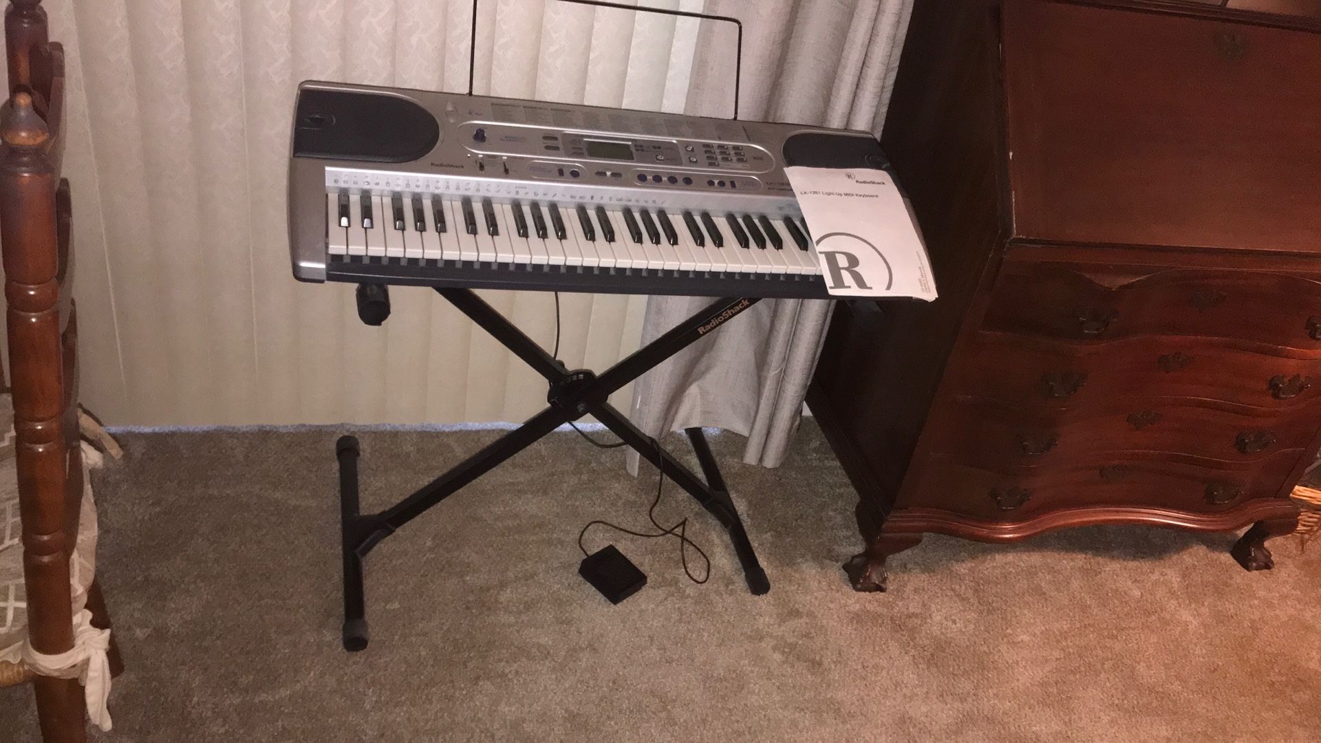 LK-1261 Light-Up MIDI Keyboard