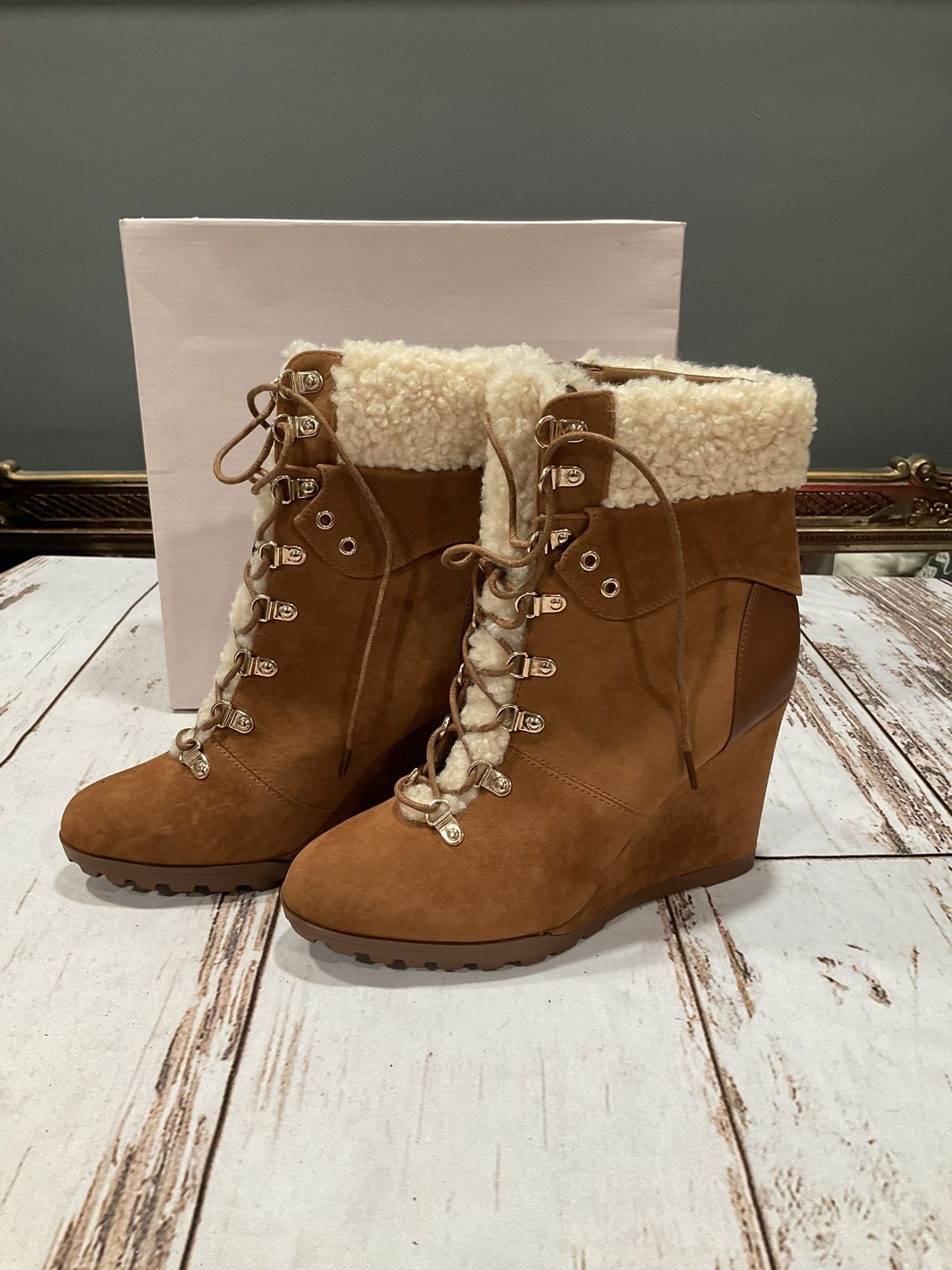 NIB JUST FAB ERLEEN LACE UP WEDGE ANKLE BOOTS