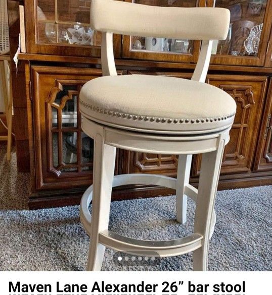 26" Maven Swivel Stool