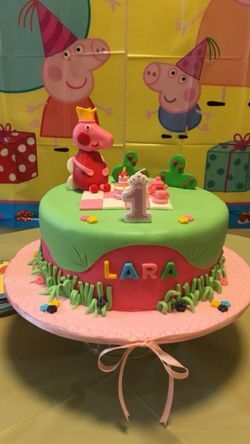 Papa pig cake
