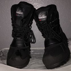 Youth Snow Boots Size 2 