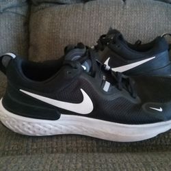 Men's NIKE react miller Sz 11.5