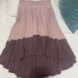 Falda Marca ATHLETA  SIZE MEDIANO, Perfectas Condiciones.