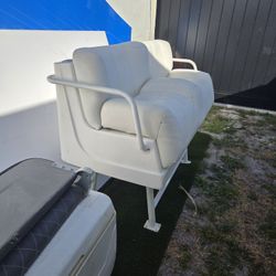 Intrepid leaning post Electric 