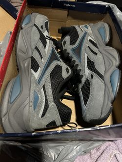 Reebok Charge (Size 13)