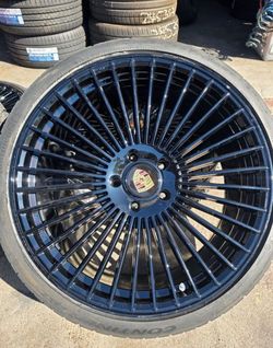 22" New Staggerd ROADFORCE RF35 Wheels & LEXANI Tires