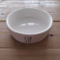 RAE DUNN SMALL CERAMIC 'SIP' PET DISH **BRAND NEW**