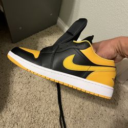 Jordan 1 “Yellow Ochre”