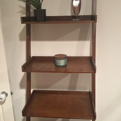 5 Tier Wooden Slanted Shelf. 