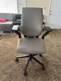 Task office chair