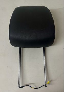 10-16 Mercedes E350 E550 Sedan 10-18 CLS350 Front Driver or Passenger Headrest Black