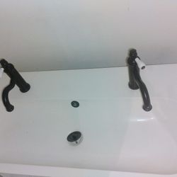 40 In His And Her Porcelain Sink Vanity Sink Top - Matte Black Faucets 