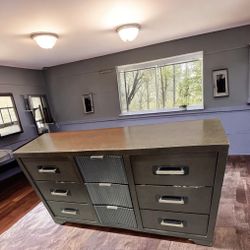 4 Pc Brown Wooden Bedroom Set