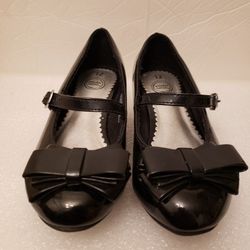 Size 12 GIRL'S  BLACK DRESS SHOES WONDER NATION