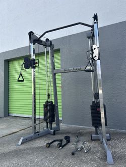 Body Solid Functional Trainer