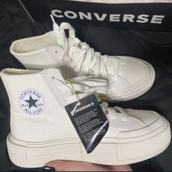 Converse White 