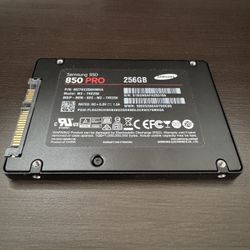 Samsung 850 PRO - 256GB - SATA SSD