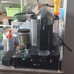 Nespresso Breville Vertuo Coffee Machine with Capsule Drawer