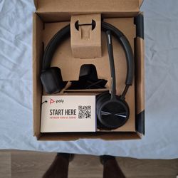 Poly VOYAGER 4300 UC Series