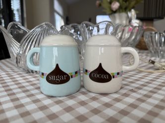 Cocoa and Sugar Shaker Set