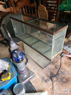10-11gallon And 28 Gallon Aquarium Tanks