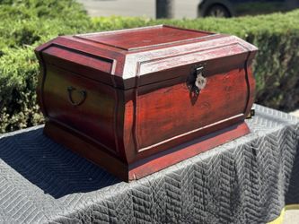 Chinese Red Lacquer Box