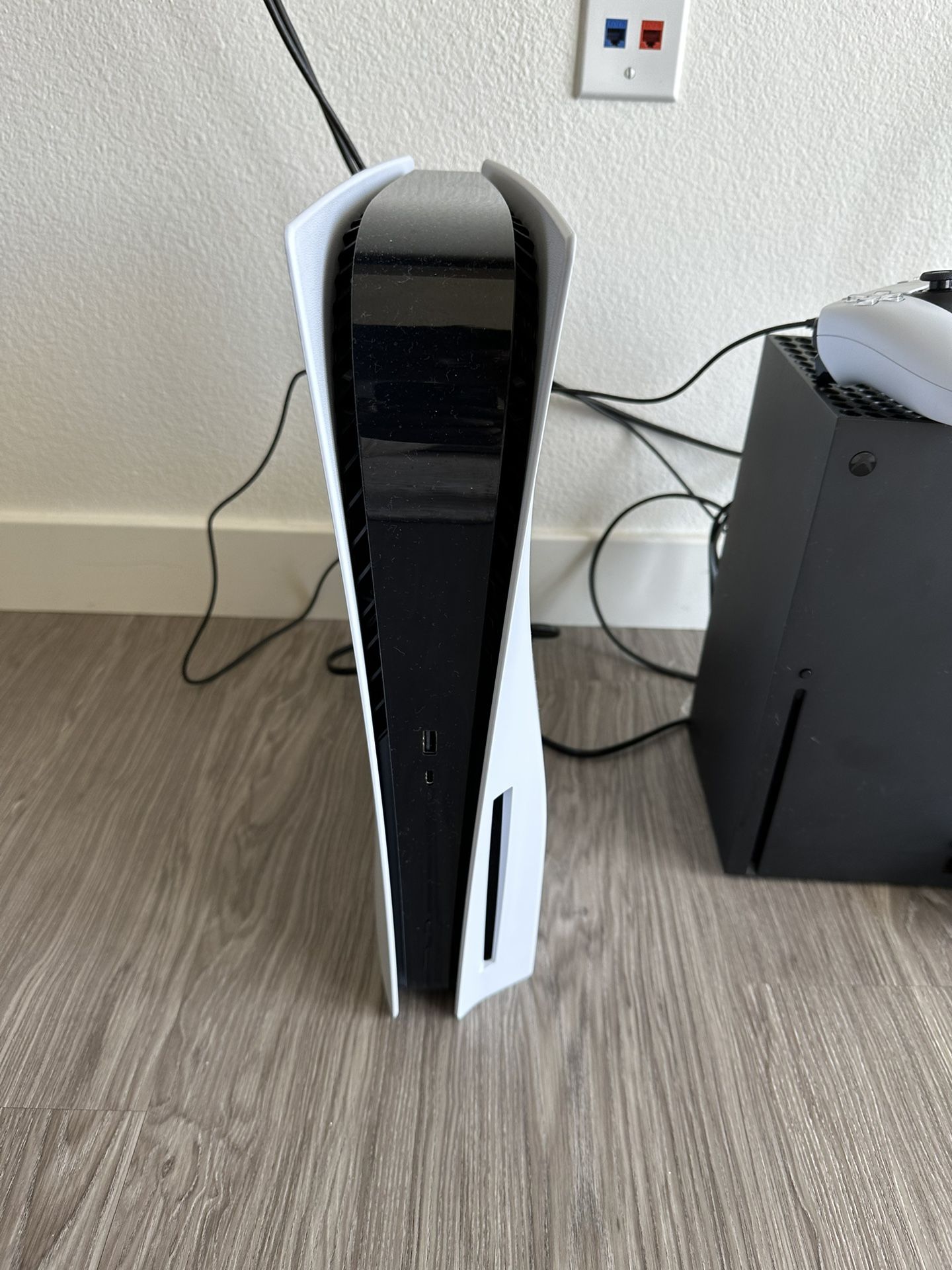 PlayStation (Spider Man : Miles Morales Included)