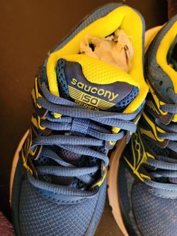 NEW Saucony Sneakers Blue And Yellow Size 1.5 Boys
