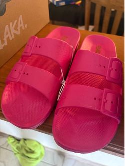 Plaka pink slides