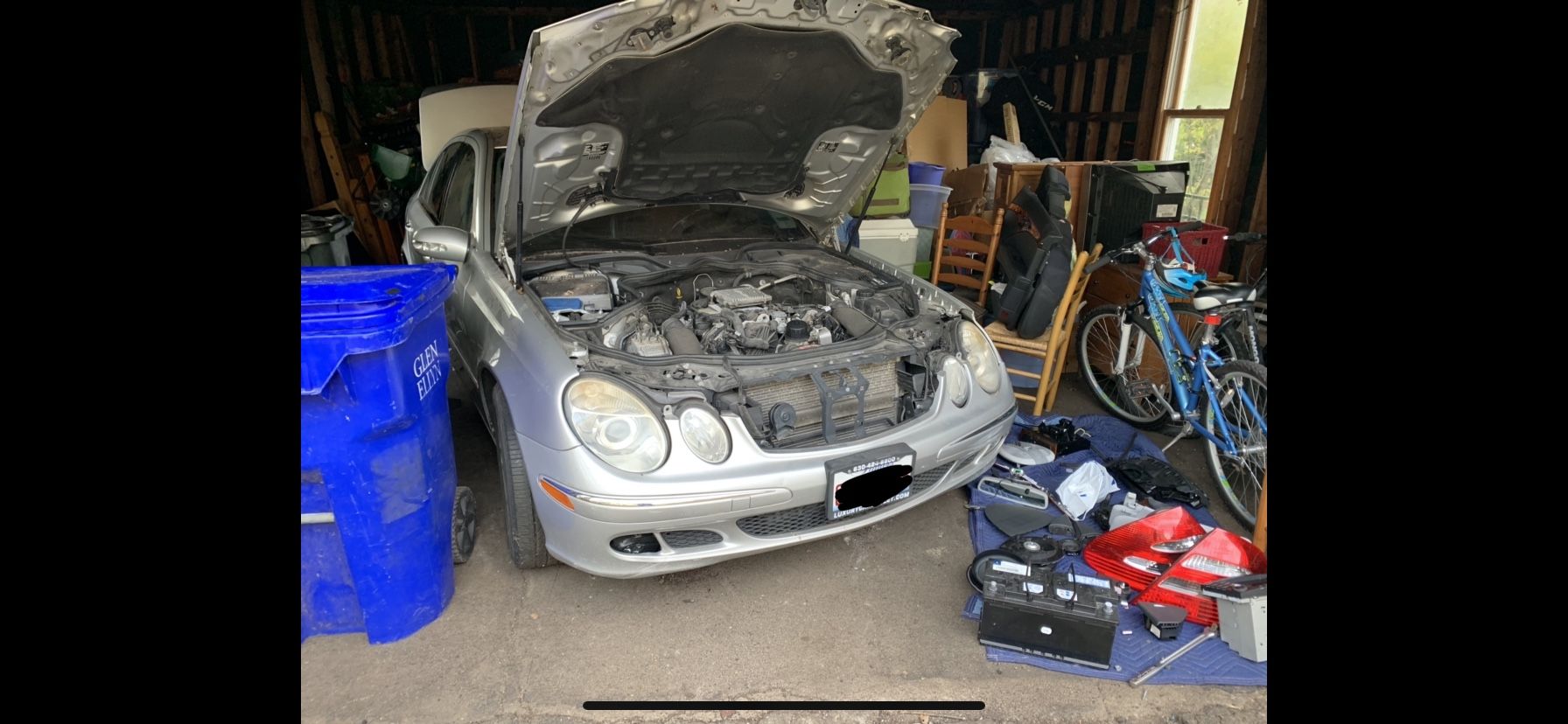 Parting out 2006 Mercedes-Benz e350 4matic