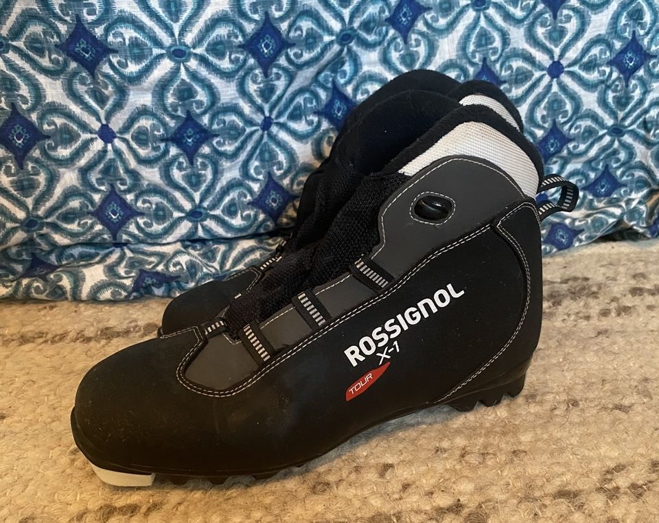 Rossignol X1 Touring Mens Ski Boot Size 42