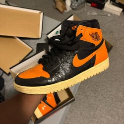Shattered backboard Jordan 1